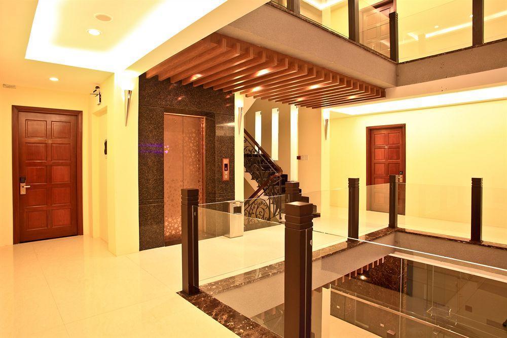 Valentine Hotel Хошимин Экстерьер фото